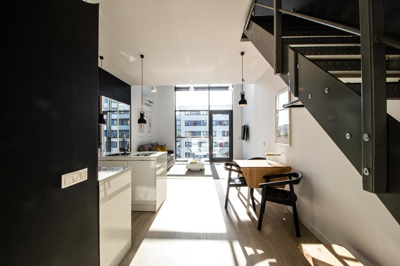Qbik Loft Modern Apartment Warszawa Exteriör bild